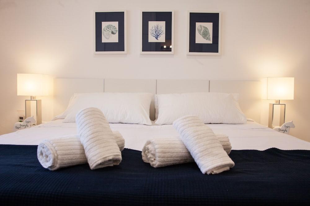 New Opening Villa Oasis Terramar Sitges Exterior foto